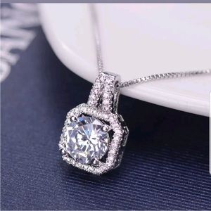 New Silver women halo diamond pendant necklace